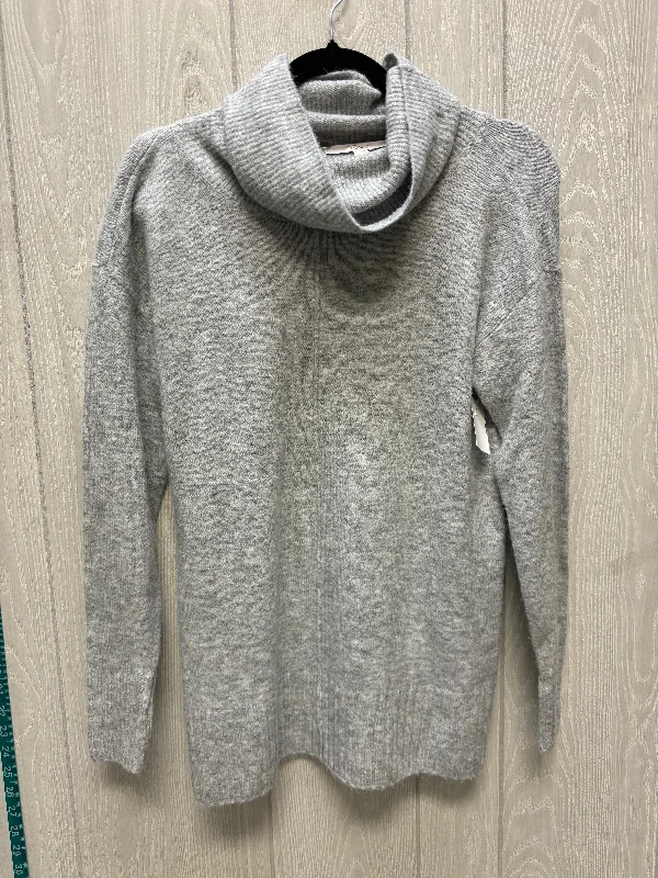 Sweater By Loft In Grey, Size: Xs