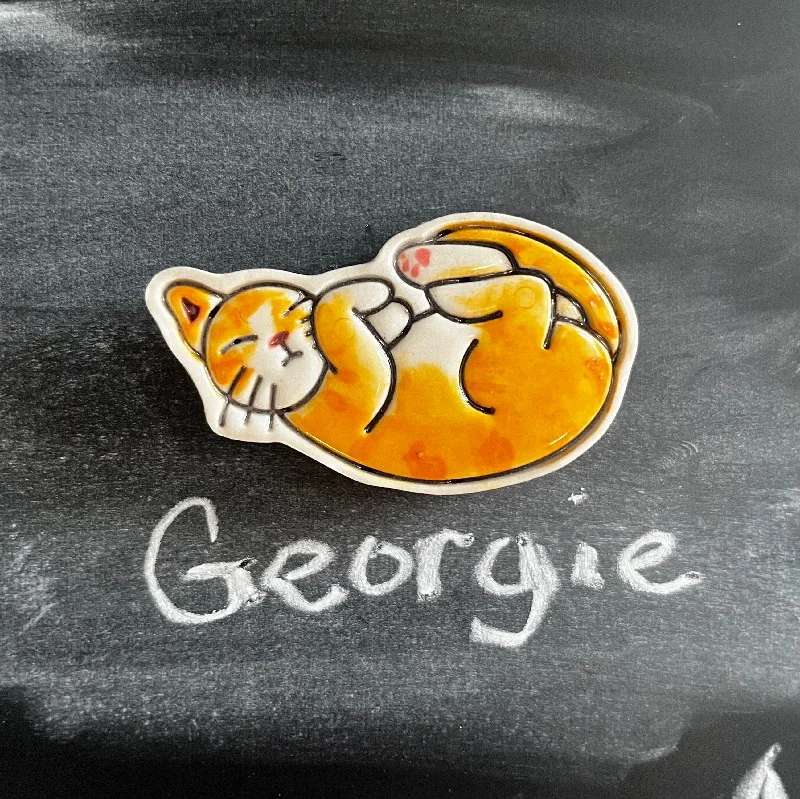 Georgie Cat Magnet from Auburn Clay Barn