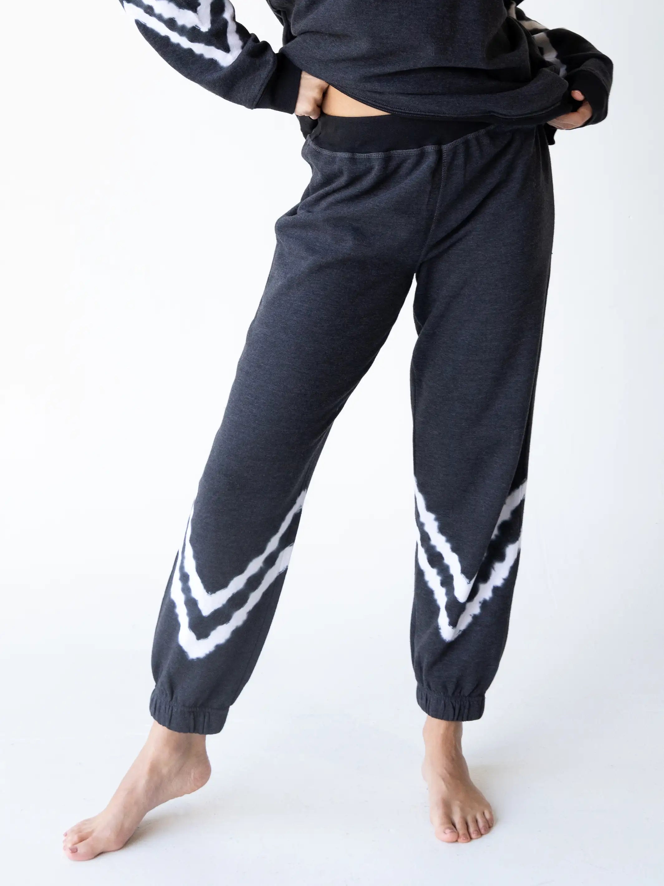 Comfy Jogger - Charcoal Chevron